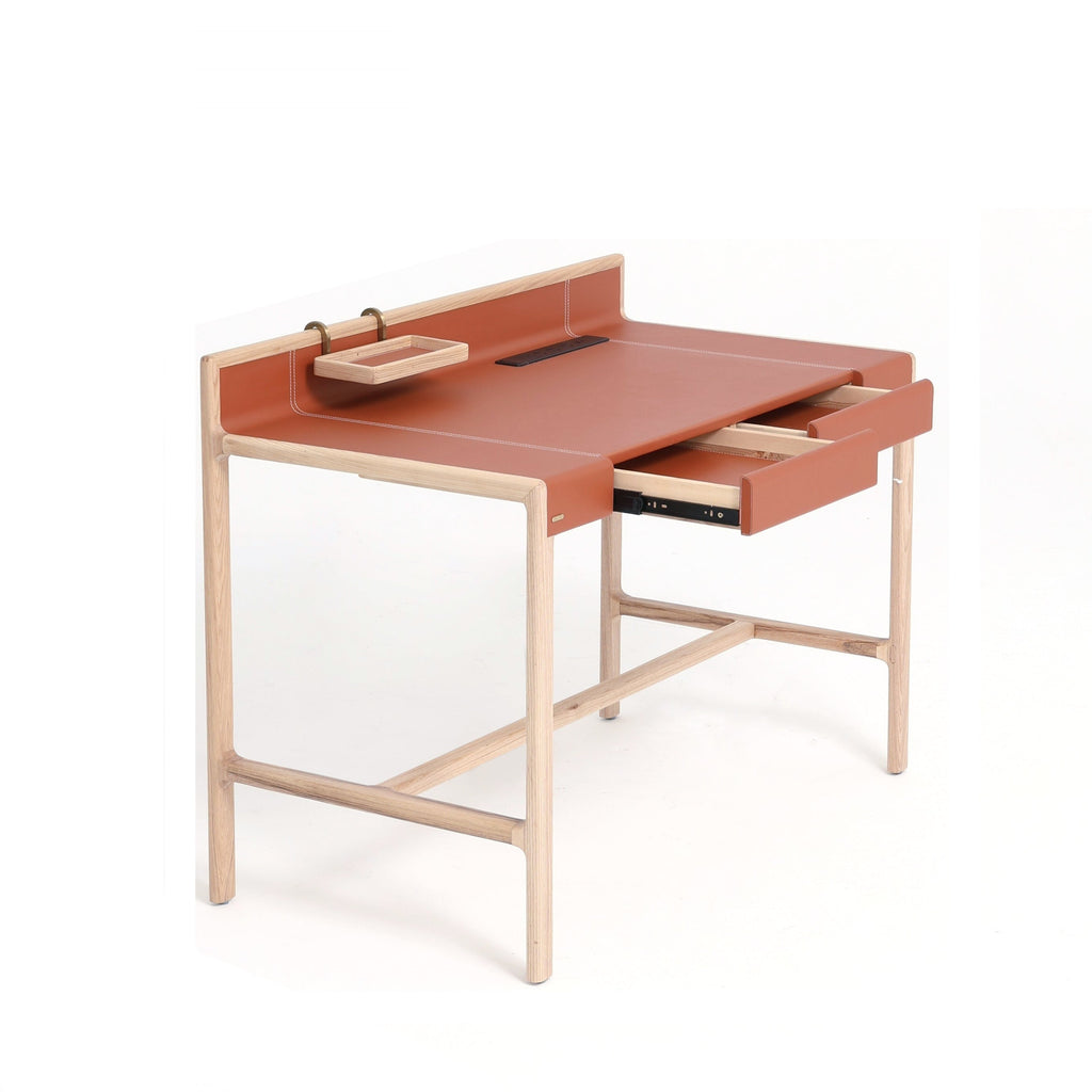 Wellington Leather Study Set