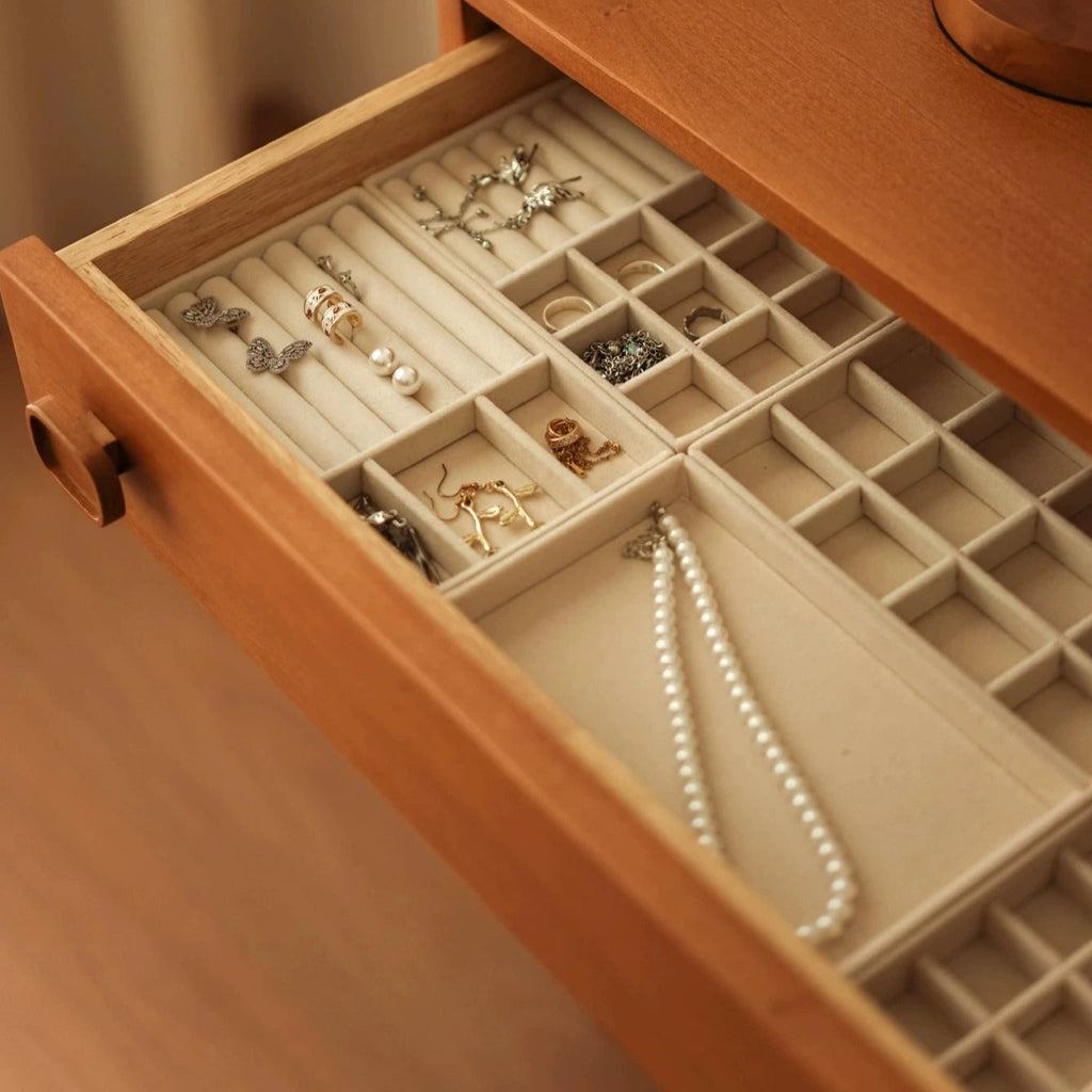 Howard Chest of Drawer