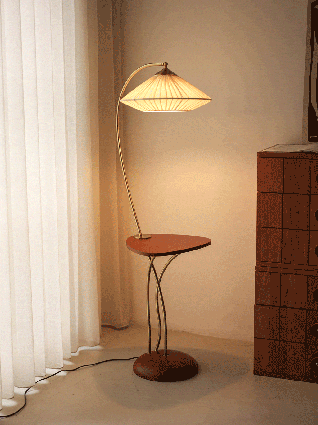 Cambre Lamp Stand