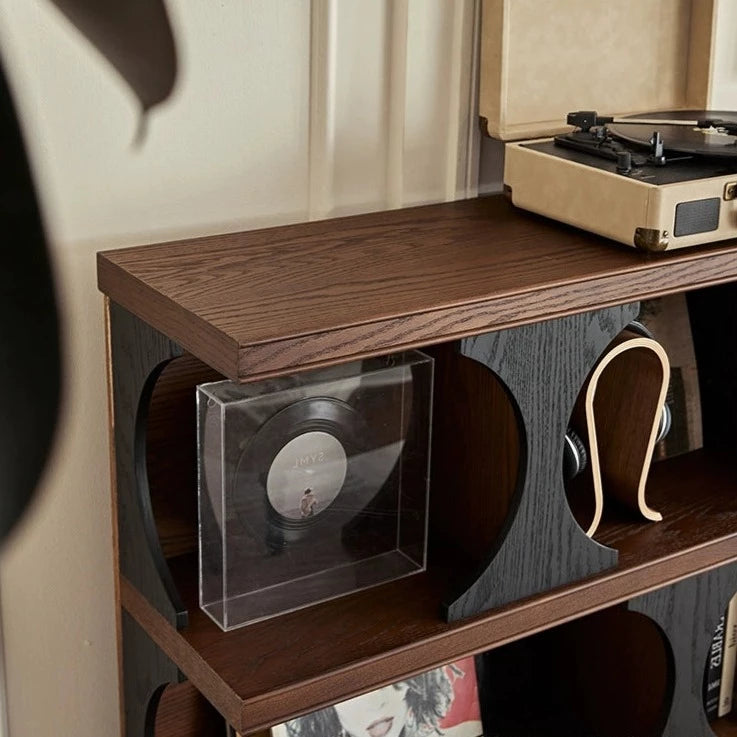 Darwin Display Shelf