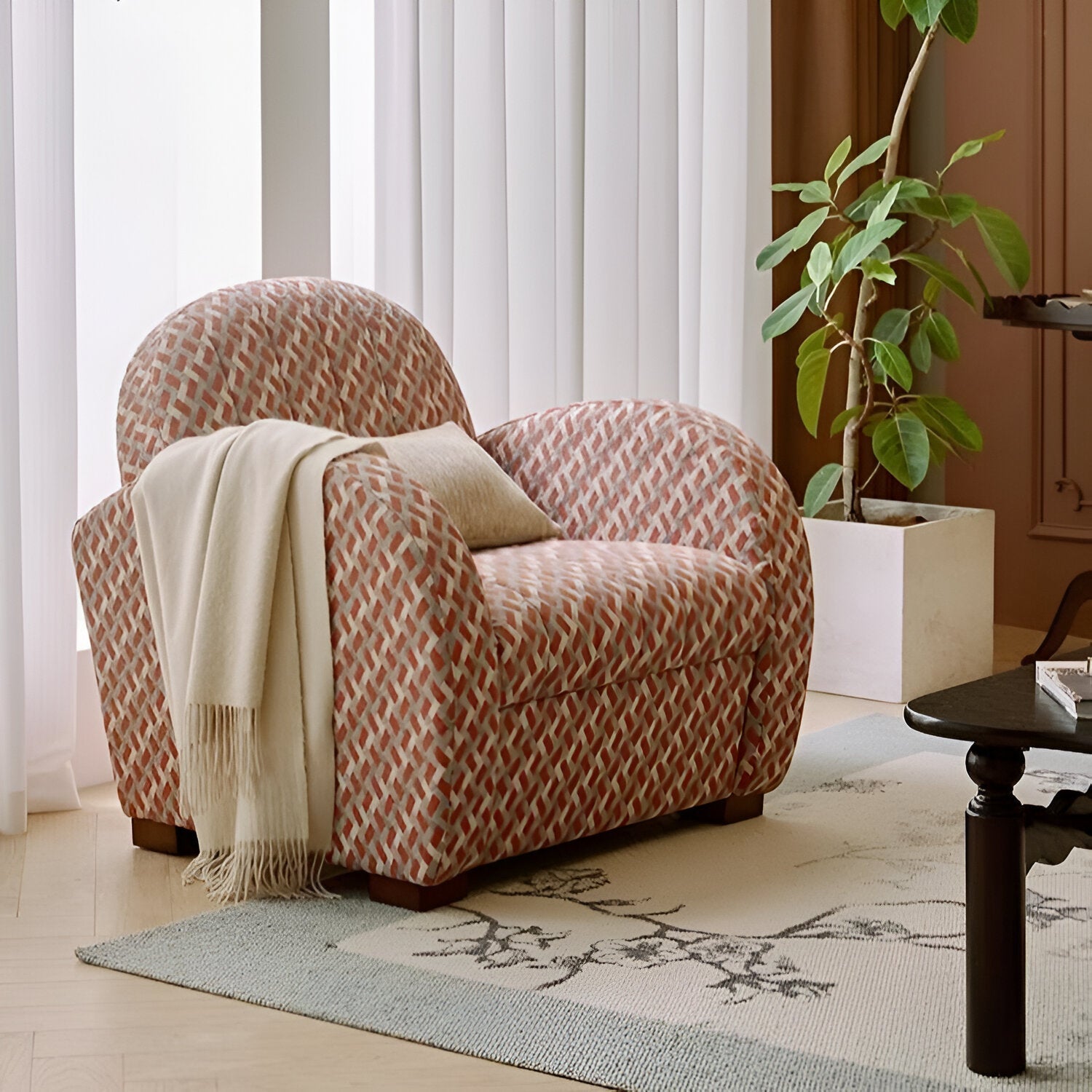 Cirqué Lounge Chair